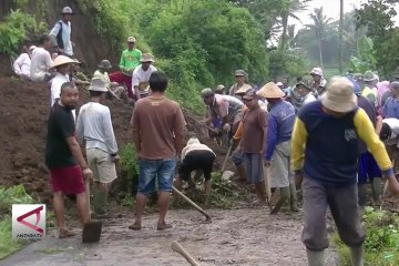 Banjir dan longsor landa sejumlah desa di Temanggung