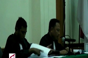 Walikota Cilegon nonaktif didakwa terima suap transmart