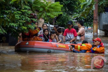 11.450 jiwa terdampak banjir Jakarta awal pekan ini