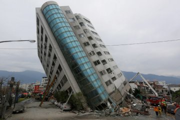 Lima tewas dan 60 hilang akibat gempa bumi Taiwan