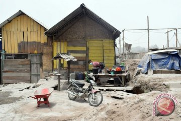 Dampak erupsi Gunung Sinabung, polisi Lhokseumawe bagikan masker