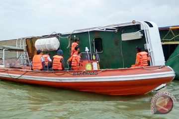 Basarnas evakuasi speedboat kecelakaan di Banyuasin