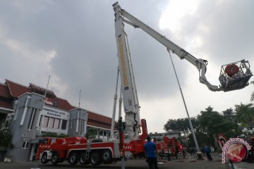 Surabaya punya mobil damkar tercanggih di Indonesia