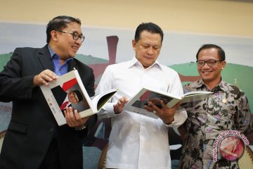 Peluncuran Buku Fadli Zon