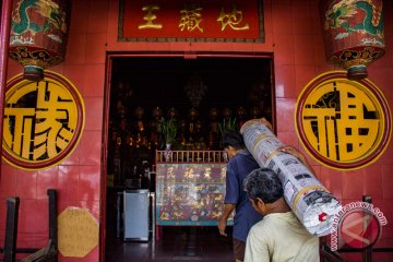 Persiapan Imlek Vihara Dharma Bhakti