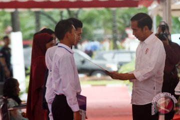 Jokowi disambut suka cita warga Gowa