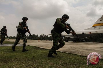 TNI AU turut jaga keamanan Bandara Sultan Syarif Kasim II