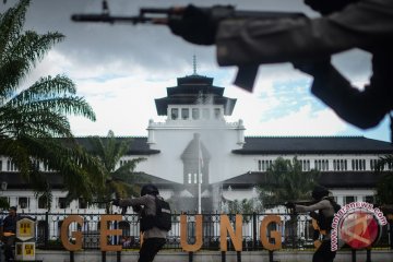 Simulasi Pengamanan Pilkada Di Bandung