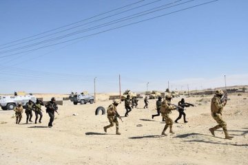 Militer Mesir: 7 militan tewas, 15 tentara gugur atau cedera di Sinai utara