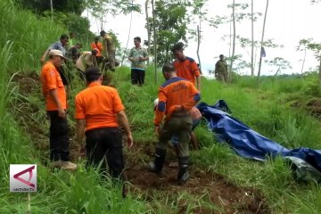 Longsor ancam puluhan rumah warga di Jember