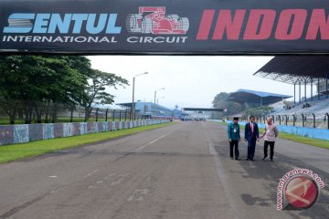 Presiden tinjau Sirkuit Sentul