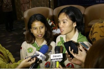 Dua perempuan Indonesia bertekad taklukkan gunung Everest