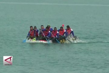 Peserta renang & dayung lintas Selat Sunda tiba di Merak