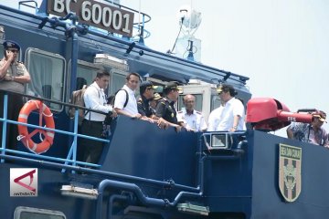 Menko Maritim akan tutup 70 pelabuhan tak resmi di Batam