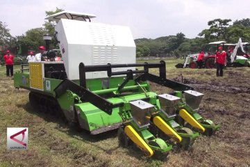 PT Pindad luncurkan mesin pertanian  anak bangsa
