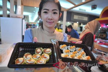Tren makan Korea 