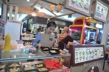 Tren makan Korea 