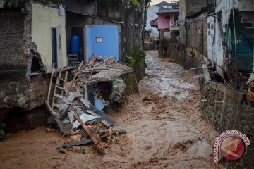 Banjir bandang Bandung akibat alih fungsi lahan di hulu