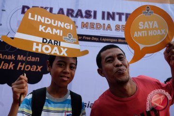 Polres Bangka Barat sosialisasikan internet sehat