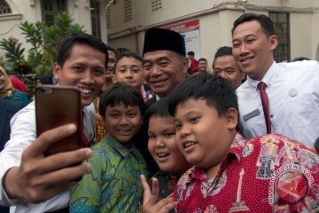 Foto Kemarin: Mendikbud kunjungi SIKL Malaysia