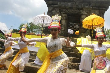 Ngembak geni candi badut