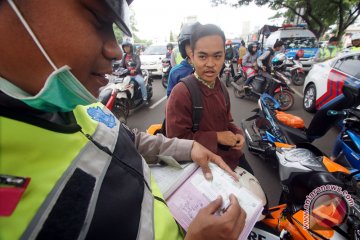 Polisi tahan 13 kendaraan pengemplang pajak Pekanbaru