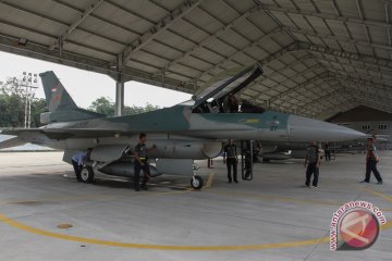 Lima F16 sudah tiba di Lanud Roesmin Nurjadin Riau