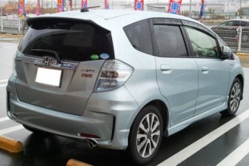 Honda "recall" puluhan Jazz Hybrid di China