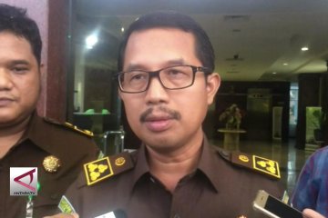 Kejaksaan tahan mantan Plt Dirut PD Pasar Surya