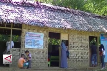 Membangun sekolah di hutan untuk anak berkebutuhan khusus