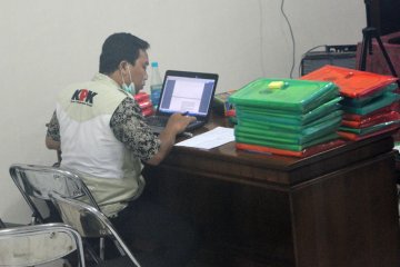 KPK geledah dinas penanaman modal Mojokerto