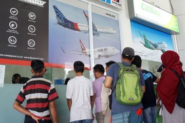 Bandara Djalaludin Gorontalo ditutup