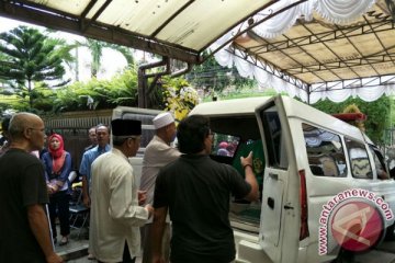 Dubes RI pertama untuk Qatar dikebumikan di TPU Tanah Kusir