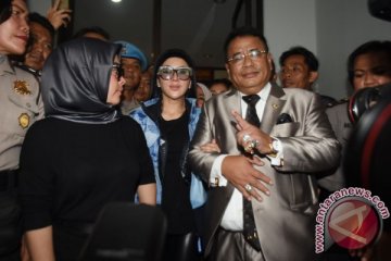 Sidang First Travel, Syahrini biaya keluarga umrah Rp167 juta