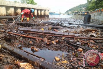 Tujuh ribu hektare wilayah laut terdampak tumpahan minyak di Teluk Balikpapan