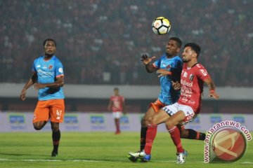 Pertandingan Bali United lawan Perseru skor 1-1