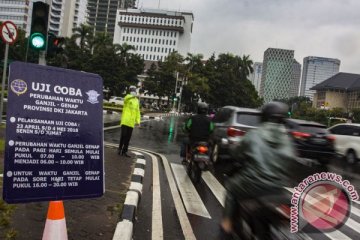 Penambahan waktu uji coba ganjil genap di Jakarta terus dipantau