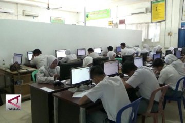 Pelaksanaan UNBK SMA dan MA di Sumbar capai 87 persen