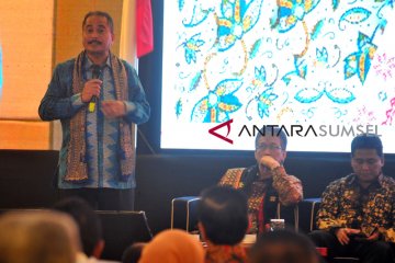 Diskusipanel bersama Menteri Pariwisata