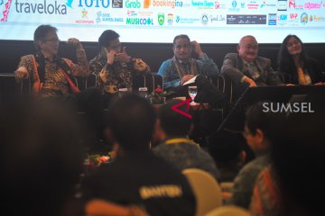 Diskusipanel bersama Menteri Pariwisata