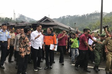 Presiden Jokowi berikan bantuan sewa rumah untuk korban gempa