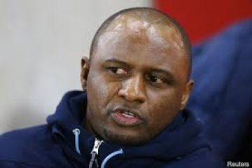 Patrick Vieira pengganti Arsene Wenger?