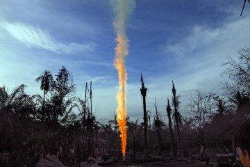 Sumur irigasi di  Ngawi keluarkan gas mudah terbakar