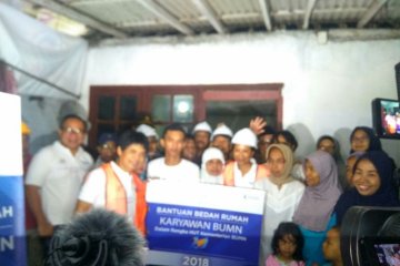 Rini Soemarno "bedah rumah" pegawai Kementerian BUMN