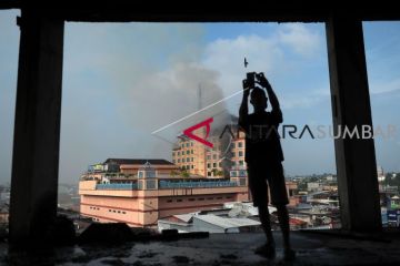KEBAKARAN HOTEL DI JAMBI