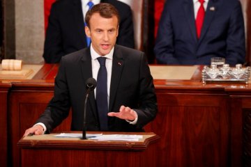 Macron kecam keputusan penarikan tentara AS dari Suriah