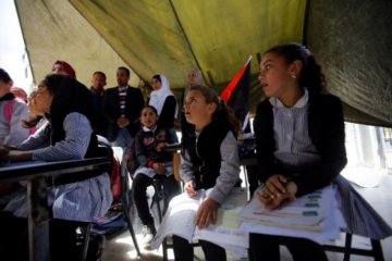 Lebih 1,3 juta siswa mulai tahun ajaran baru di Palestina