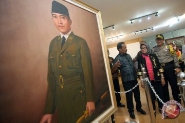 Kunjungan Ibunda Jokowi di Blitar