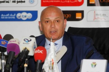 Mantan kapten timnas Inggris Ray Wilkins tutup usia