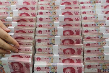 Yuan China melemah jadi 6,8932 terhadap dolar AS